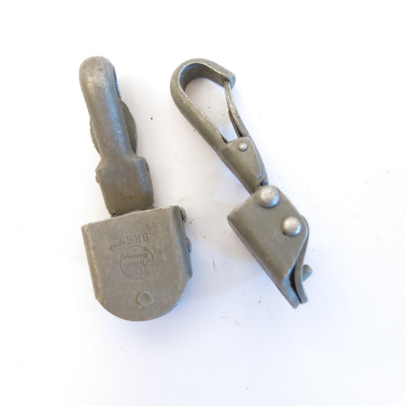 2  crochets sac a dos Allemand 39/45 ref wh 78 box 213 