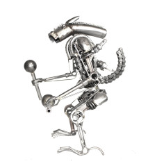 Statuette métallique d'Alien avec marteau