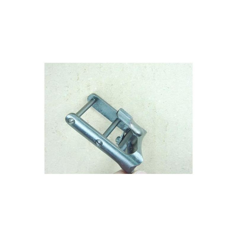 Attache de crosse P08 Art