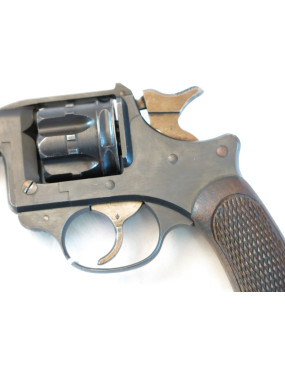 Superbe revolver reglementaire 1892 calibre 8 mm categorie B numero 126