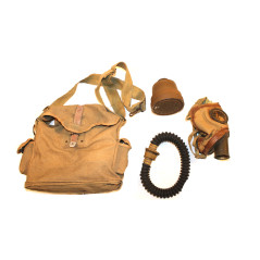 Masque à gaz WW2 daté 1939 complet avec sa sacoche de transport marquée