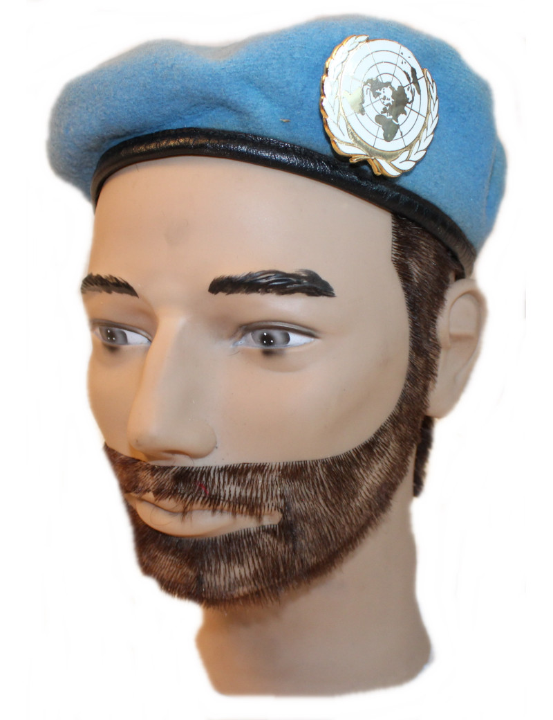 Beret de l'ONU avec insigne