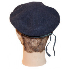 Beret de l'école militaire interarmées avec insigne