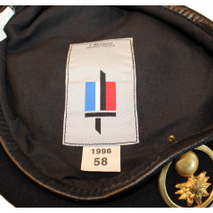 Béret de l'école militaire interarmées avec insigne