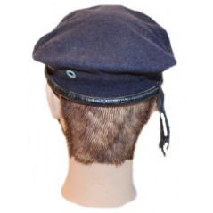 Béret de cavalerie française avec son insigne