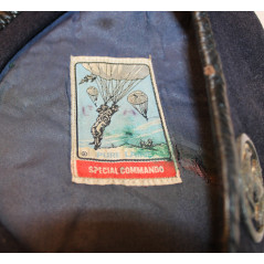 Béret de cavalerie française avec son insigne