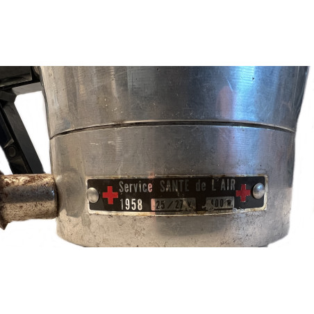 Bouilloire/stérilisateur du service de santé français de 1958 complet