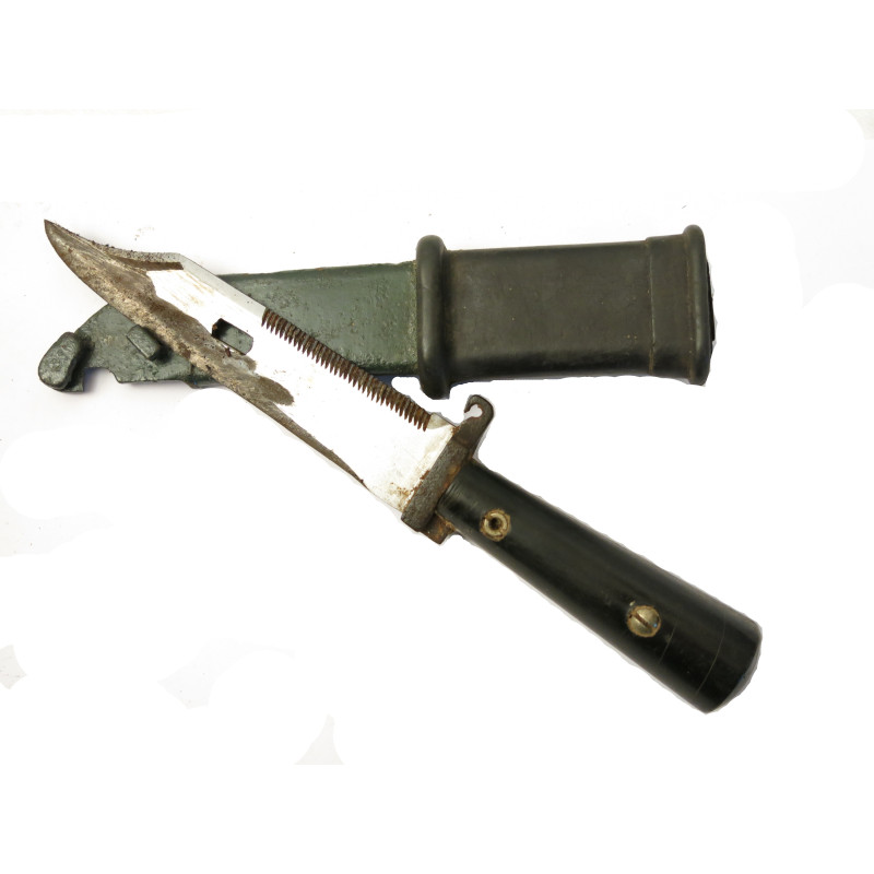 Poignard Viet cong ref Vn01 Poignard Viet cong ref Vn01