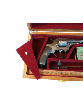 Boite de presentation revolver1873 ref 7