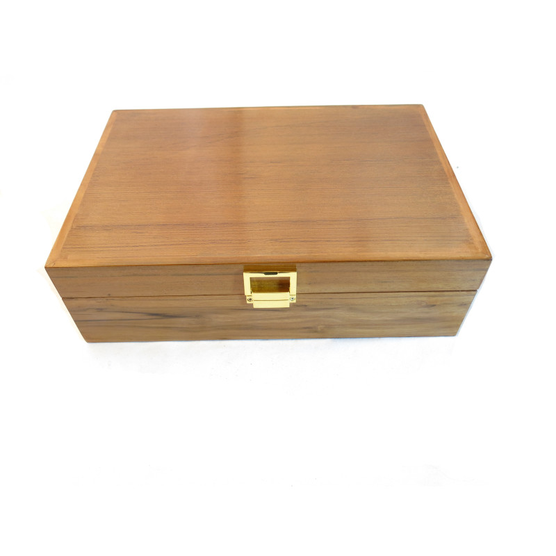 Boite de presentation revolver1873 ref 7