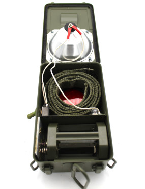 Lampe portative de l'armée française de 1984 complète