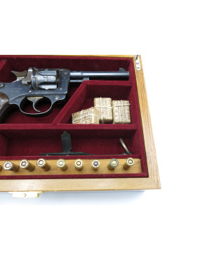 Coffret de presentation revolver 1892 ref 8