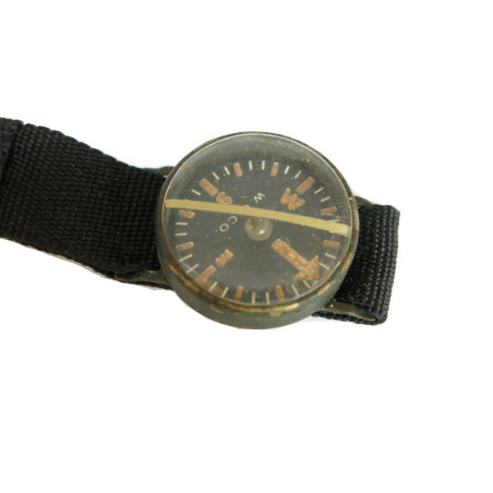 Petite boussole de poignet WCCO US Vietnam Ref vn 115 box 206