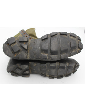 Jungle boots originales Taille 5W sans lacet