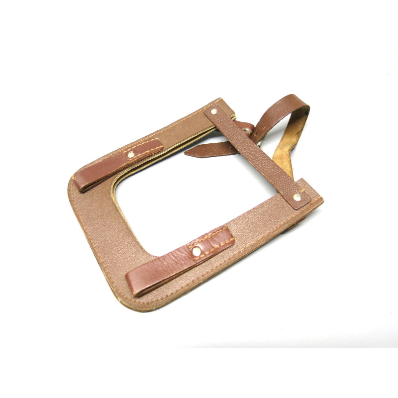 Porte pelle cuir Allemande ref pe  412 box 220