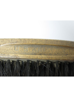 Brosse US ww2 ref box 221 