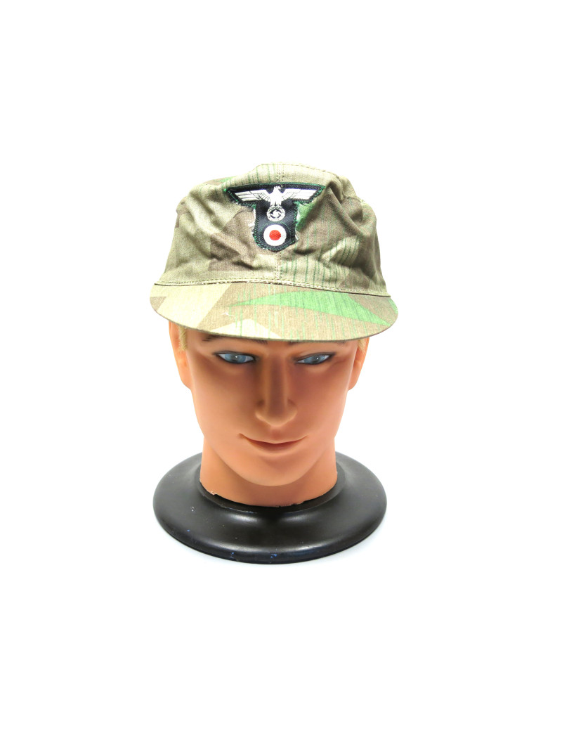 Casquette M43 WH camouflée avec insigne repro ref box 222 