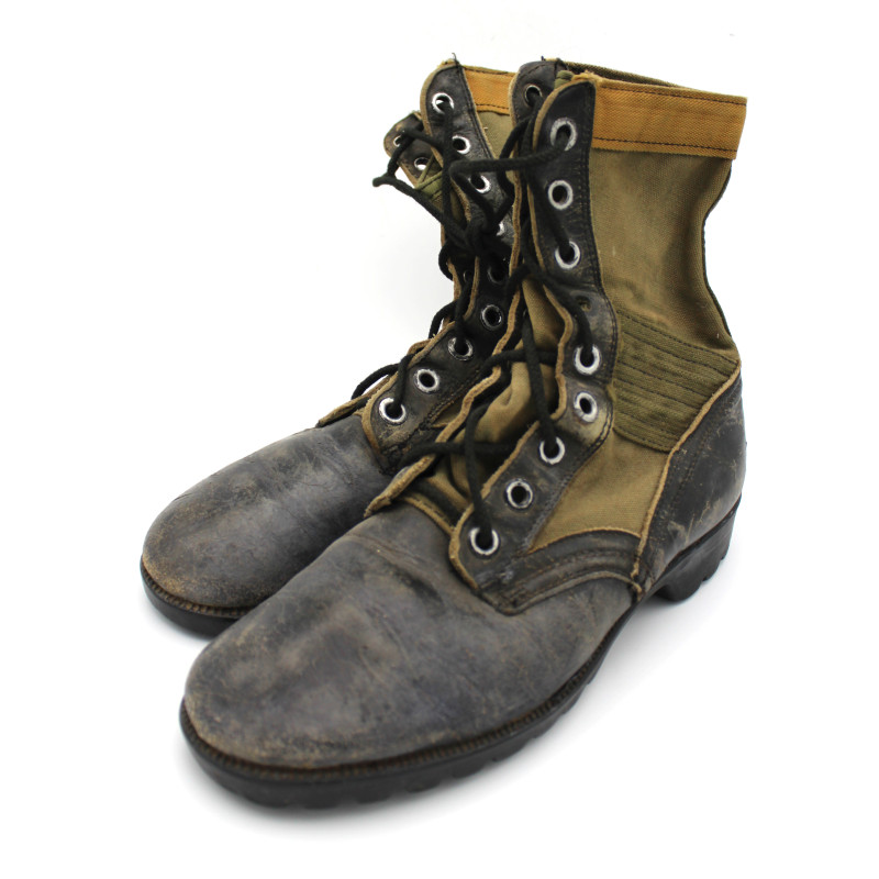 Jungle boots originales taille 7R CIC semelle vibram datée 1967