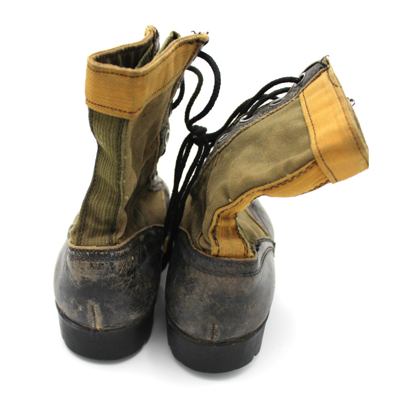 Jungle boots originales taille 7R CIC semelle vibram datée 1967