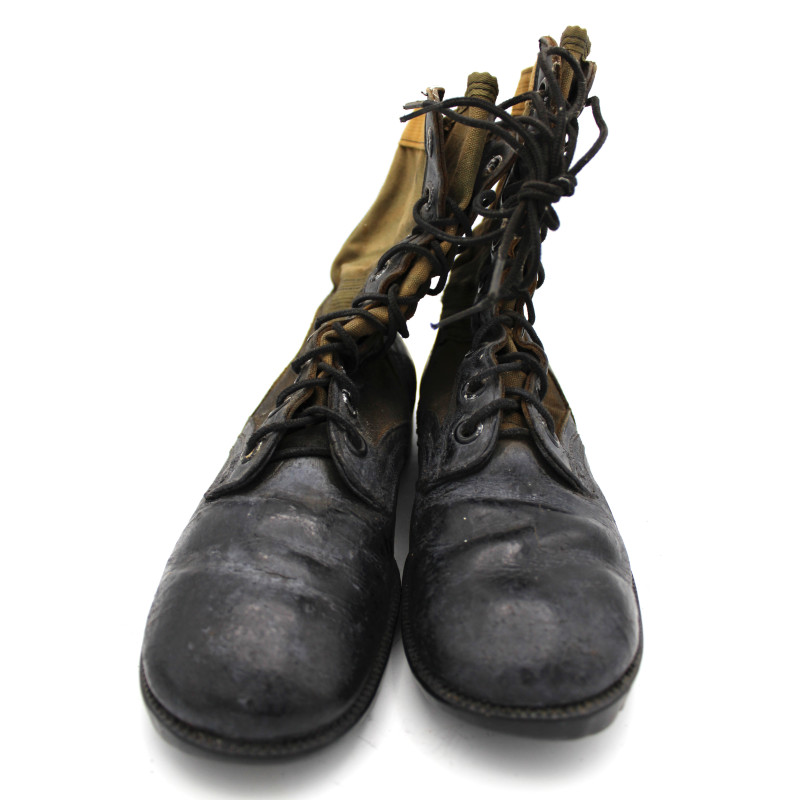 Jungle boots originales taille 8XN C.I.C. avec semelle VIBRAM