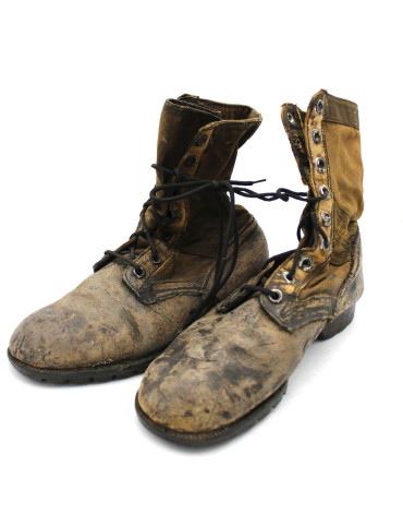 Jungle boots originales taille 8W BATA jus terrain avec semelle VIBRAM