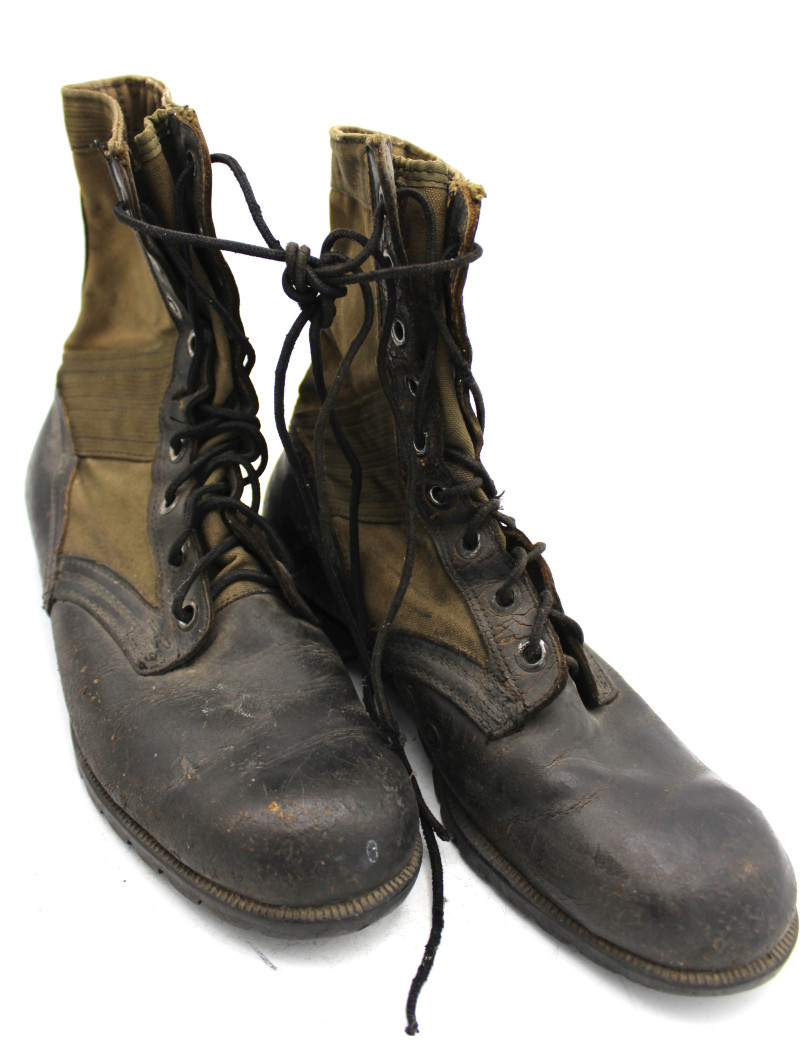 Jungle boots originales taille 10R BATA semelle VIBRAM