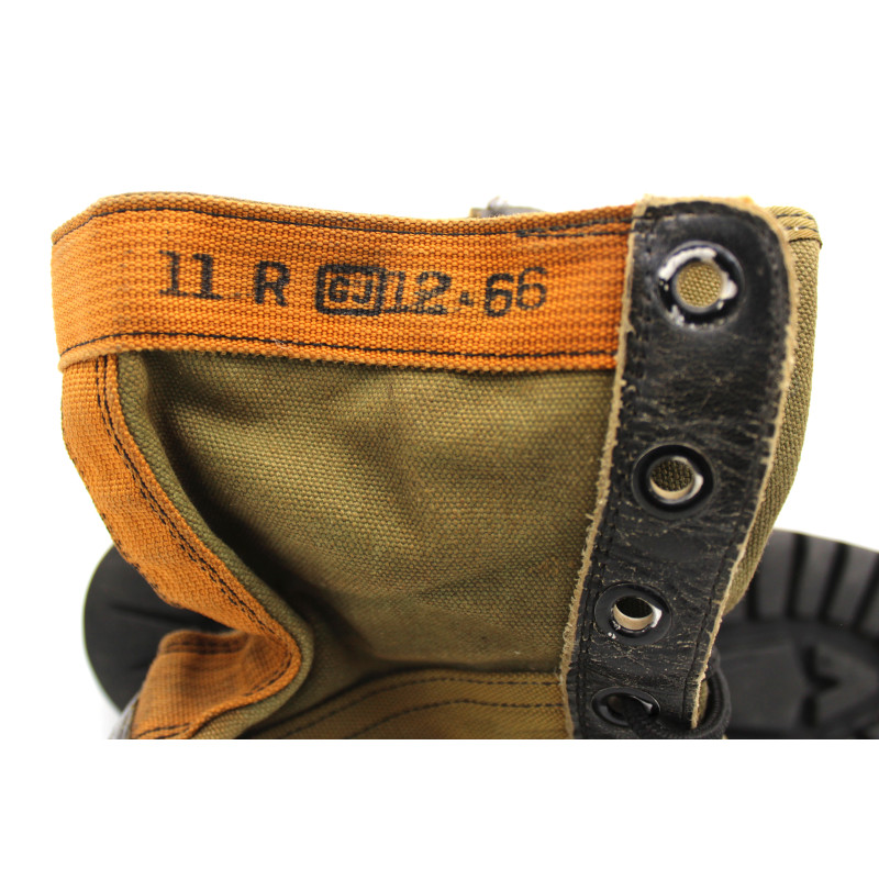 Jungle boots originales taille 11R GENESCO semelle VIBRAM marquée 66