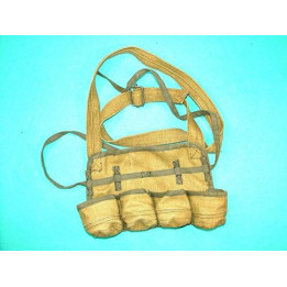 Pouch grenades Viet cong