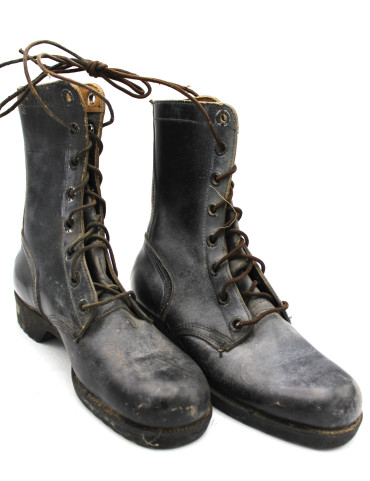 Bottes de combat originale US Vietnam taille 4R datée 1973