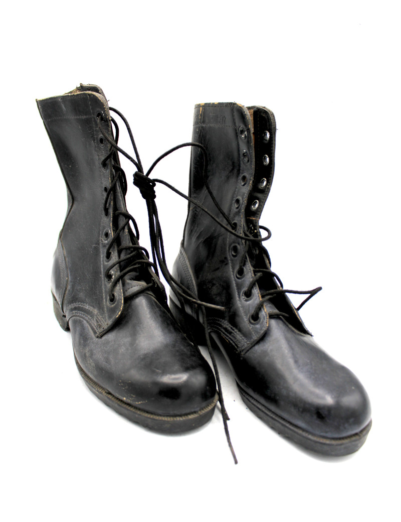 Bottes de combat originale US Vietnam taille 7 1/2 W datée 1972