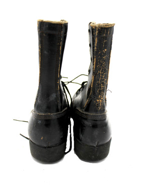 Bottes de combat originales US Vietnam taille 6R datée 1969