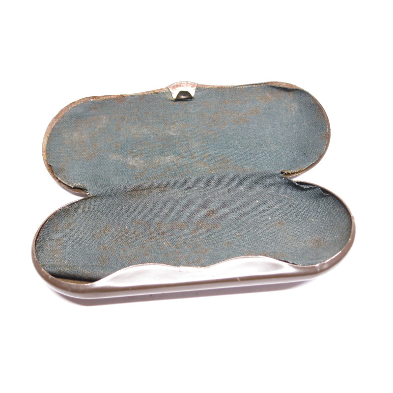 Petite boite a lunette en tole d'acier US ww2 ref 58