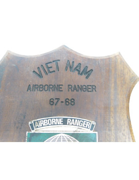 Plaque sur bois US Vietnam Airborne Ranger 67-68 ref 871