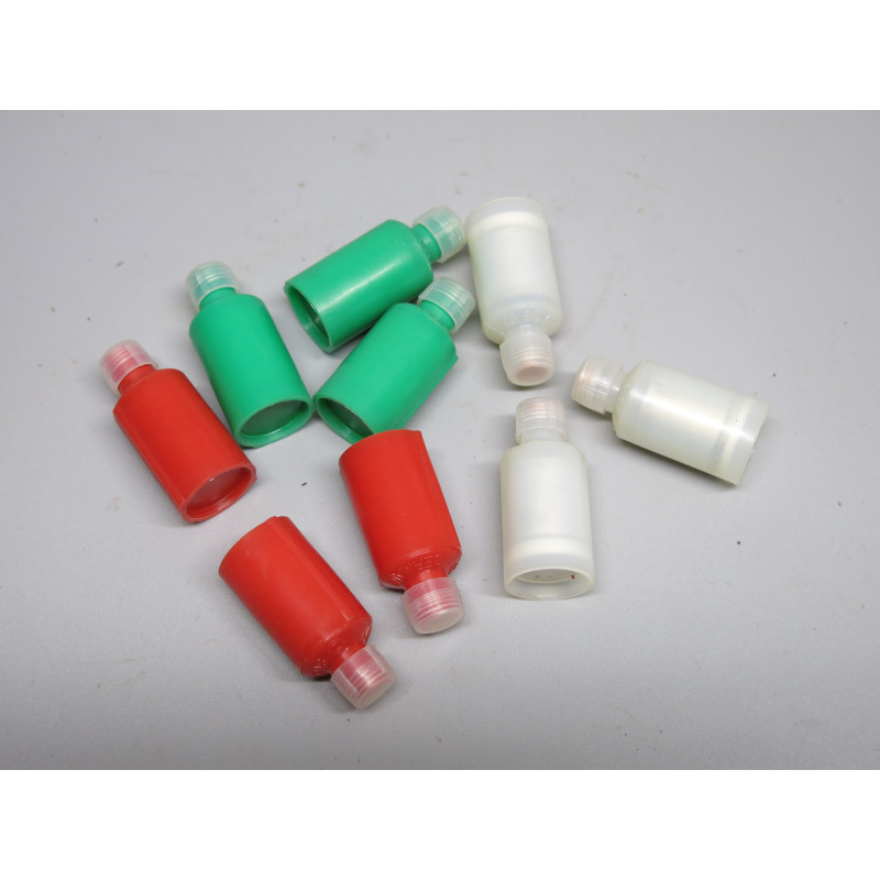 Lot de 9 fusées pour pistolet ou revolver à blanc 