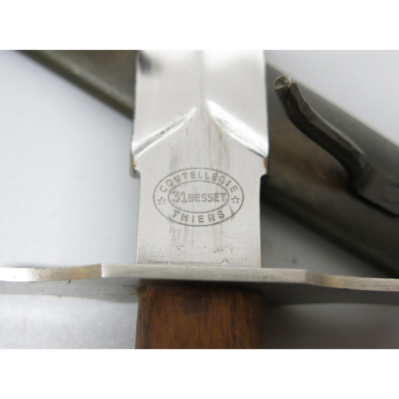 Poignard le Vengeur de tranchée Poilu 31 Besset