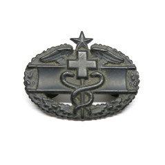 Insigne  infirmier US  ref 100