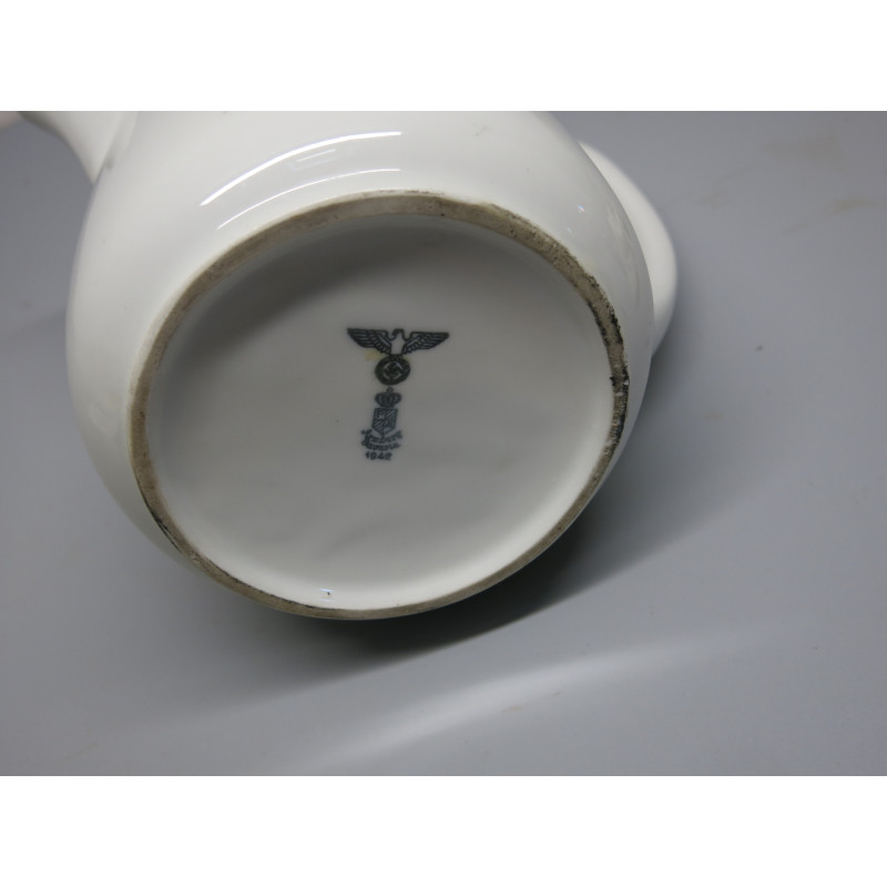 Belle cafetiere Allemande WH 1942