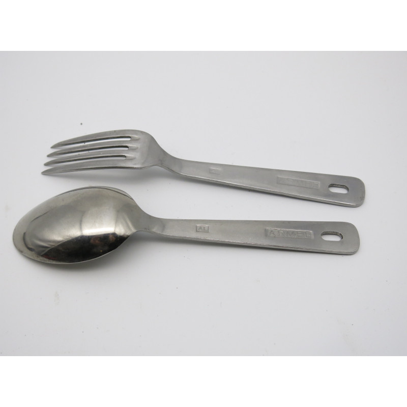 Fourchette et cuillere en INOX, marquée ARMEE FRANCAISE fabriquant AL 