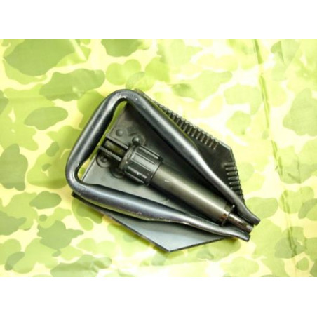 Pelle pliante originale US army Vietnam 1972 neuve de stock