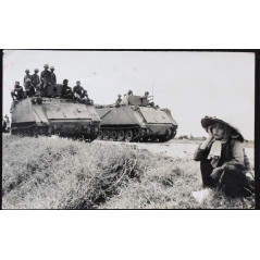 Photo de blindés dans les rizière du Vietnam originale