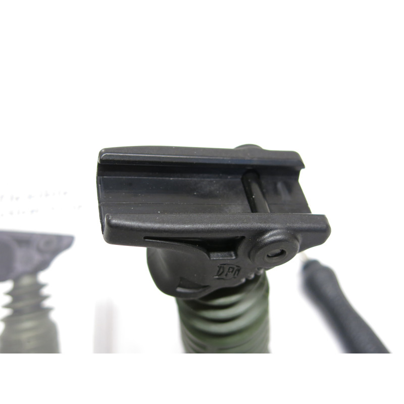 Poignée flexible tactique DPM  version longue couleur vert