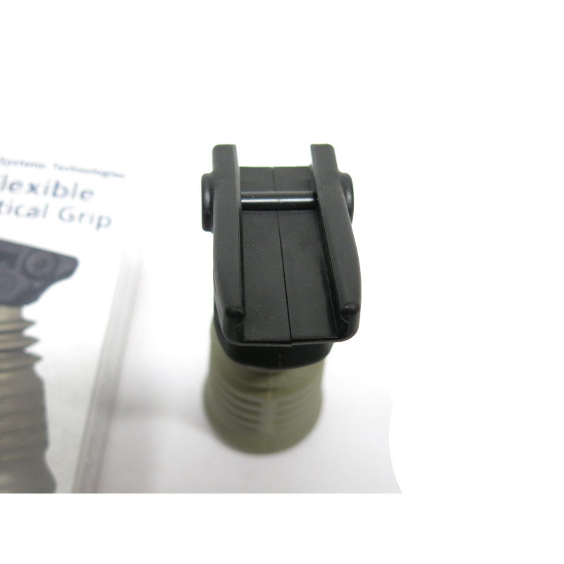 Poignée flexible tactique DPM  version courte couleur sable 