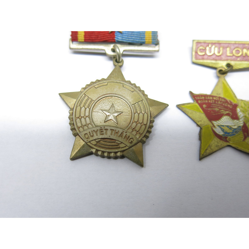 Lot de 3 médailles guerre du Vietnam Nord ref 20