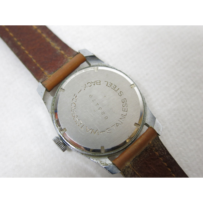 Montre armée 1953  LIP Elgiloy  ref 458 