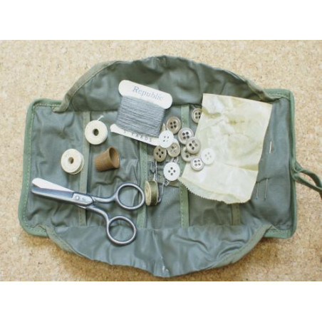 Trousse a couture US ww2  tissu plastifié