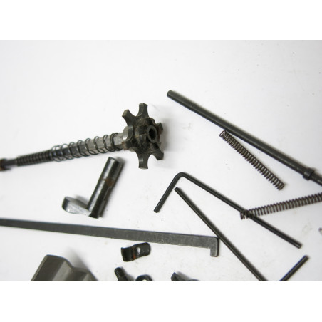 Lot de pieces diverses ref 333