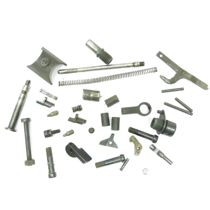 Lot de pieces fusil AGM 42 