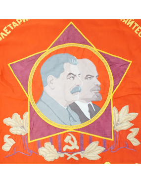 Drapeau de cérémonie Russe original à l'effigie de Staline et Lénine