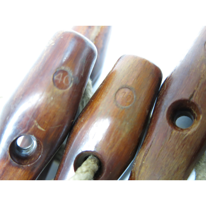 Lot de 5 piquets de tente Allemand bakélite 1940 Réf 66  