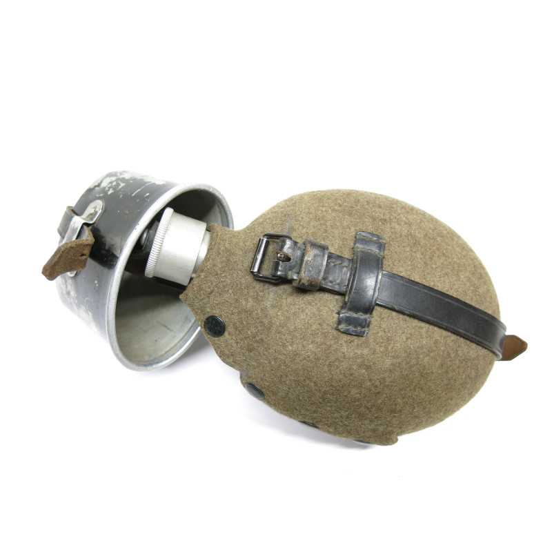 Gourde Wh original 1936 Ref A10